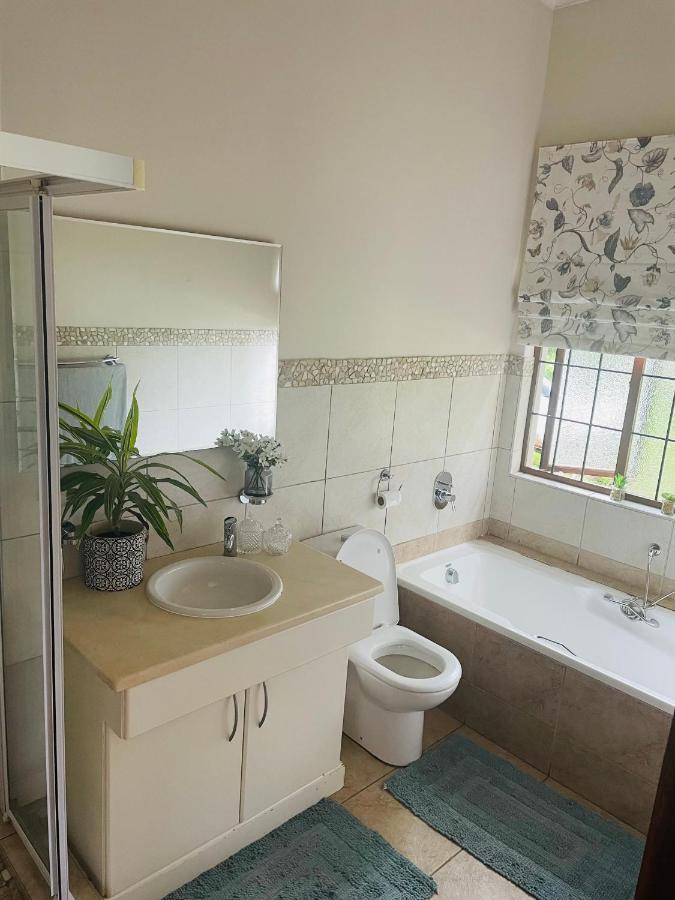Porterfield Guest House, Champagne Valley Dış mekan fotoğraf
